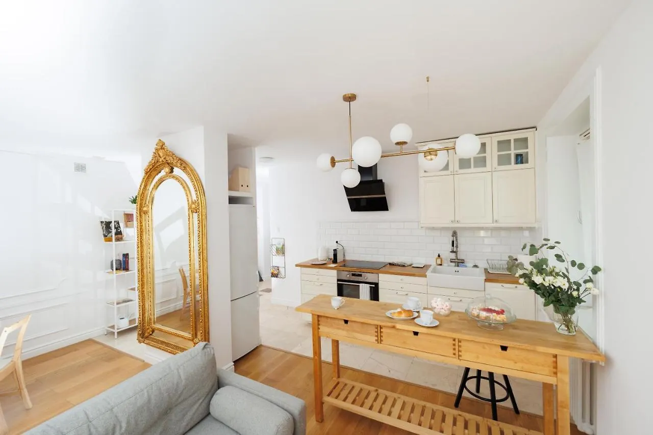 Maison Bruehl - Apartamenty Przy Ogrodzie Saskim Varşova Polonya
